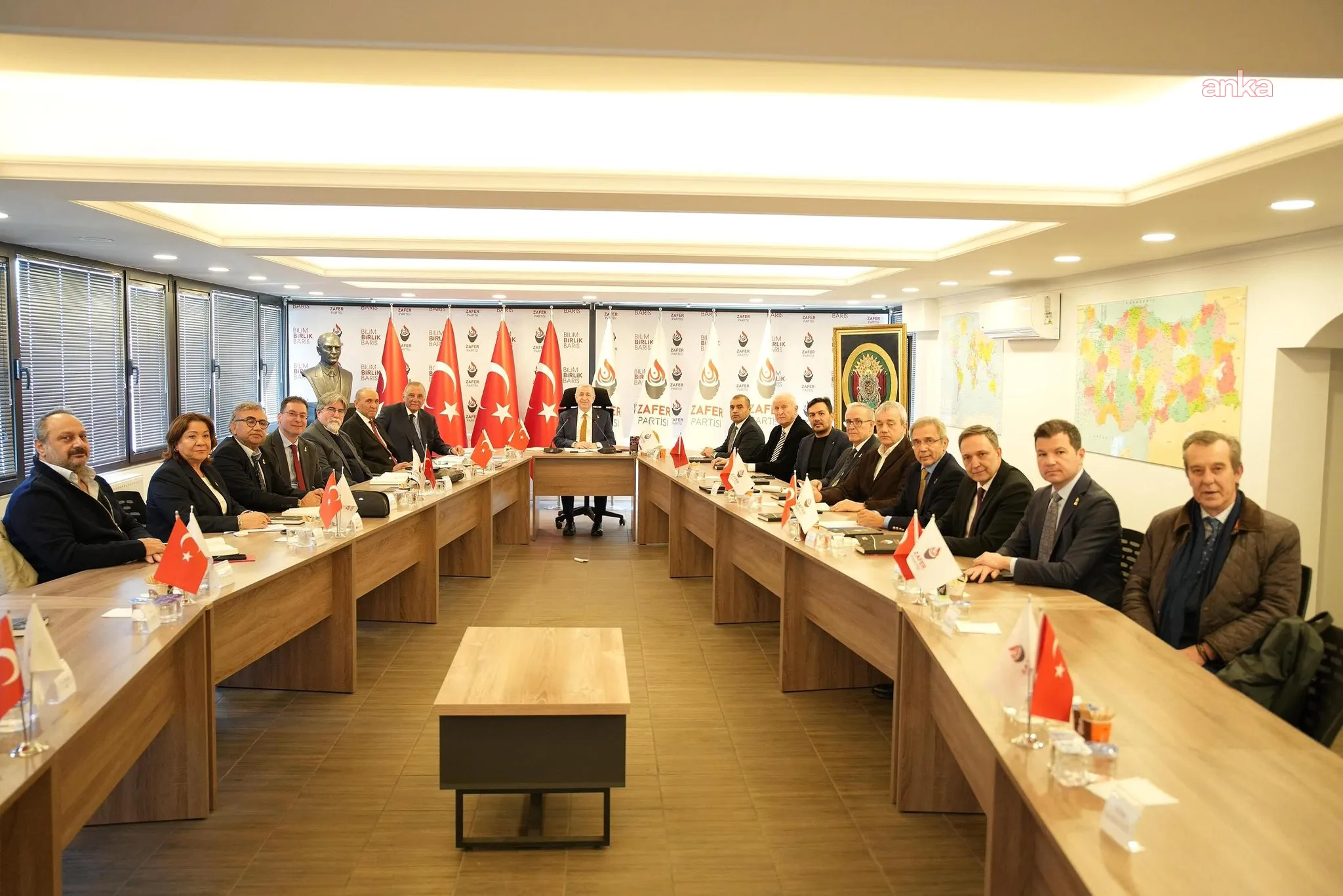 Zafer Partisi Ekonomi Konseyi, Genel Başkan Özdağ’ın başkanlığında toplandı