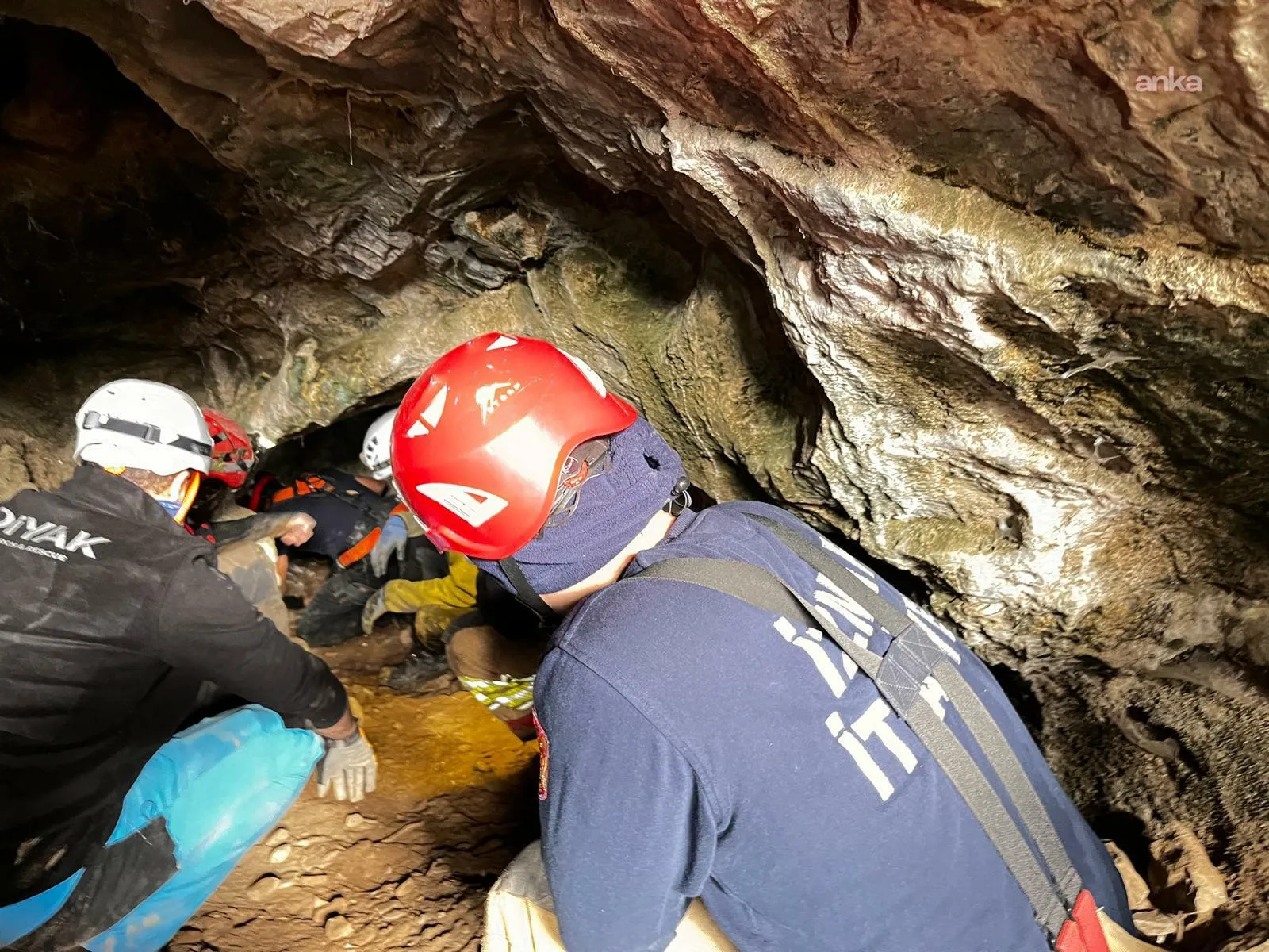 Selçuk’ta mağarada 9 saatlik kurtarma seferberliği