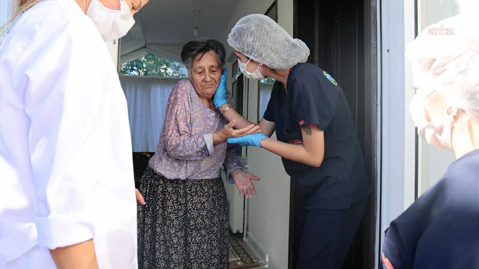 Tekirdağ Büyükşehir Belediyesi, engelli ve yaşlı vatandaşlara yönelik hizmetlerini genişletti