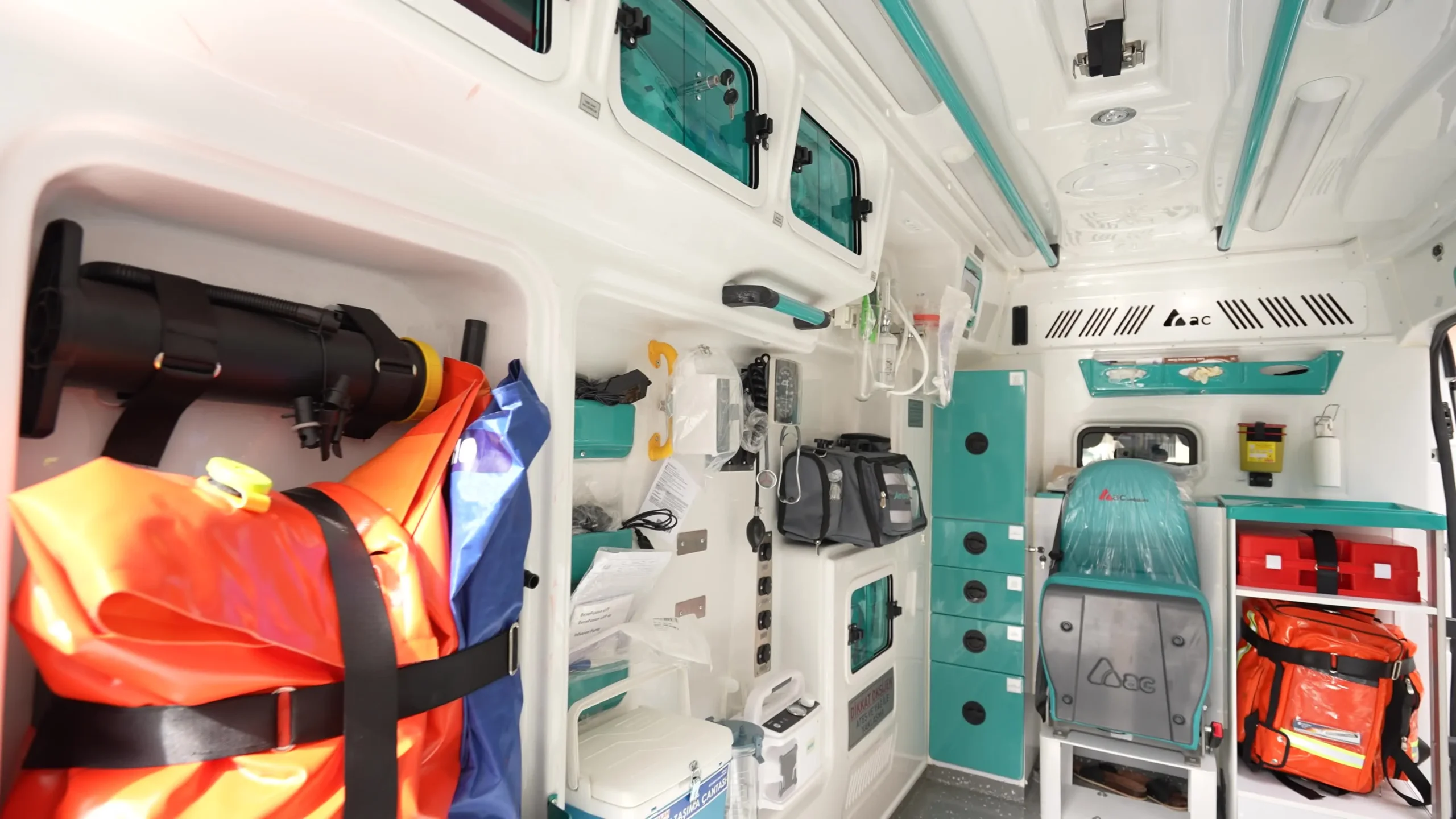 Manisa Büyükşehir Belediyesi’nin hasta nakil hizmet filosu büyüyor