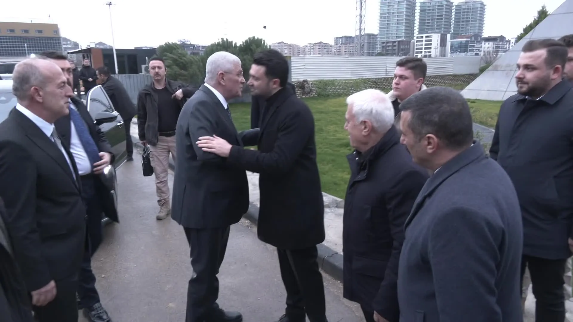 Müsavat Dervişoğlu’ndan  Bursaspor’a ziyaret: “İnanıyorum ki Bursaspor bu yıl birinci lige yükselecek”